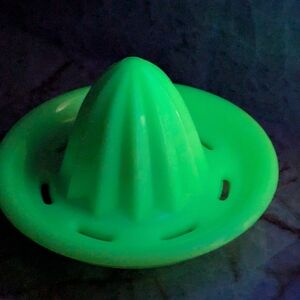 Vintage Green Juicer